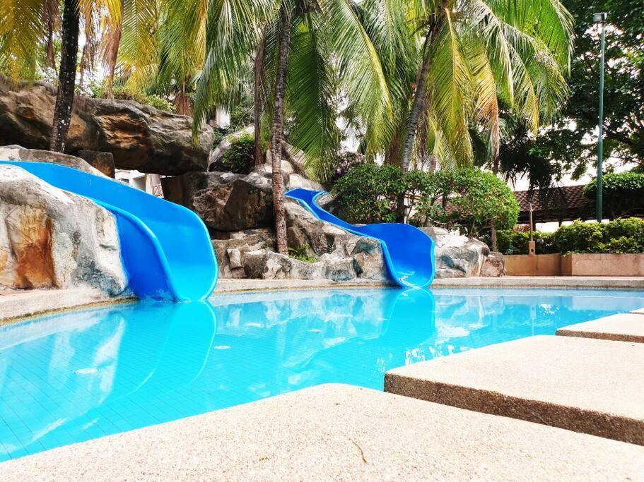 Mahkota Pool View Apartment Near A'Famosa & Jonker Malacca Ngoại thất bức ảnh